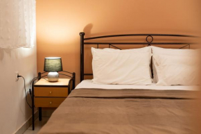 Litsa Galaxy Apartment Near Athens Airport